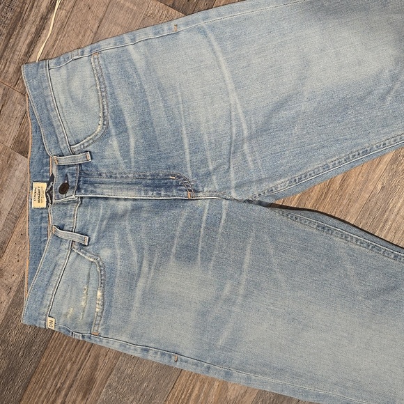 Citizens of Humanity Jeans Kaya Mid-Rise Kick Flare in Light Blue Wash | Size 27 - Picture 10 of 17